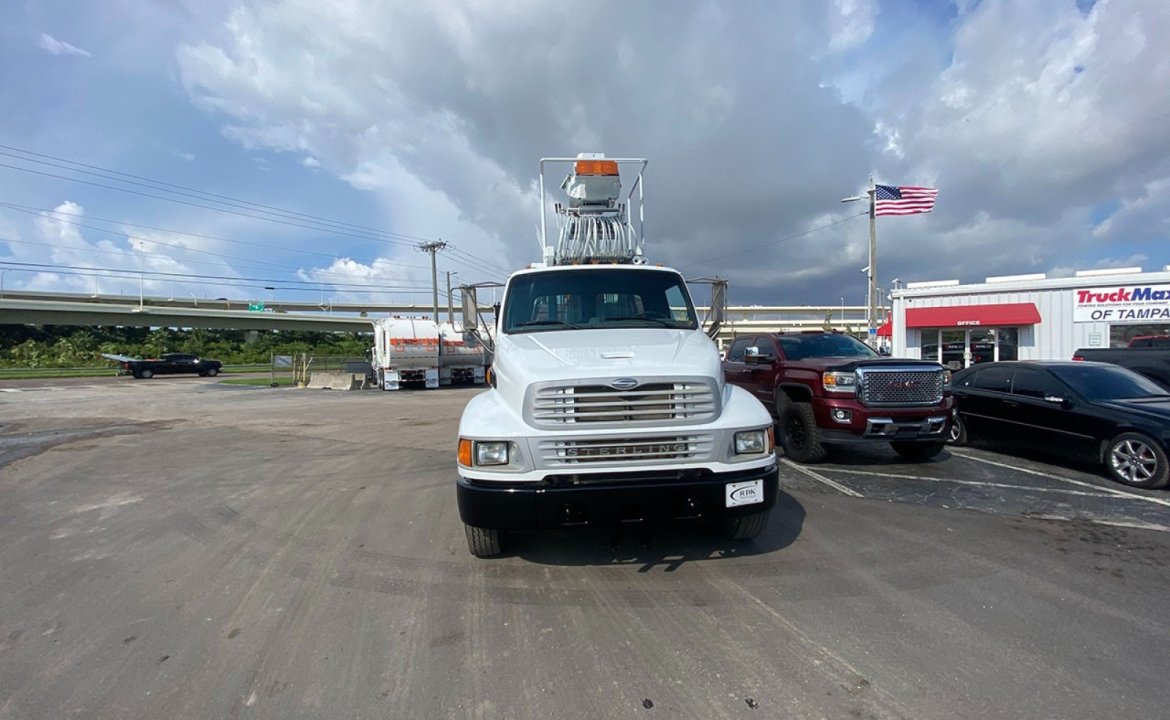 2007 Sterling ACTERRA - 28 yd Petersen Grapple Truck