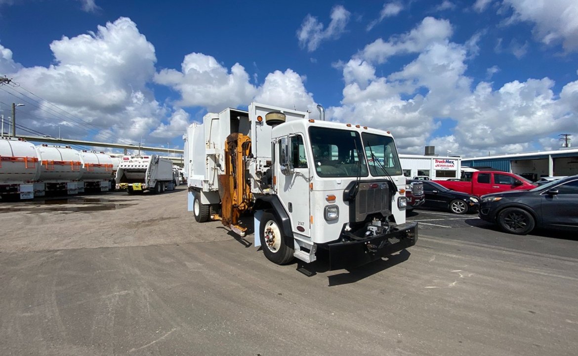 2021 Peterbilt 520 - 20 Yard GS-Products Side Loader Garbage Truck