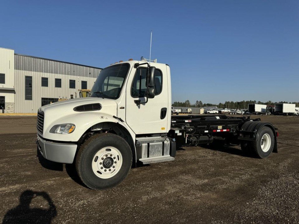 2023 Freightliner, 20,000 lbs SL-214 Hook Lift