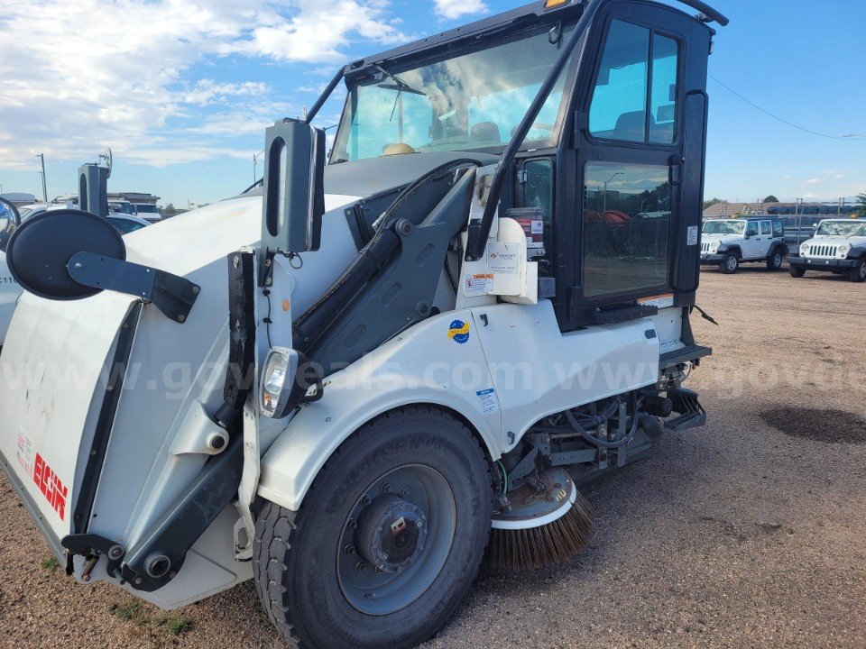 2016 Elgin Pelican NP Diesel Street Sweeper