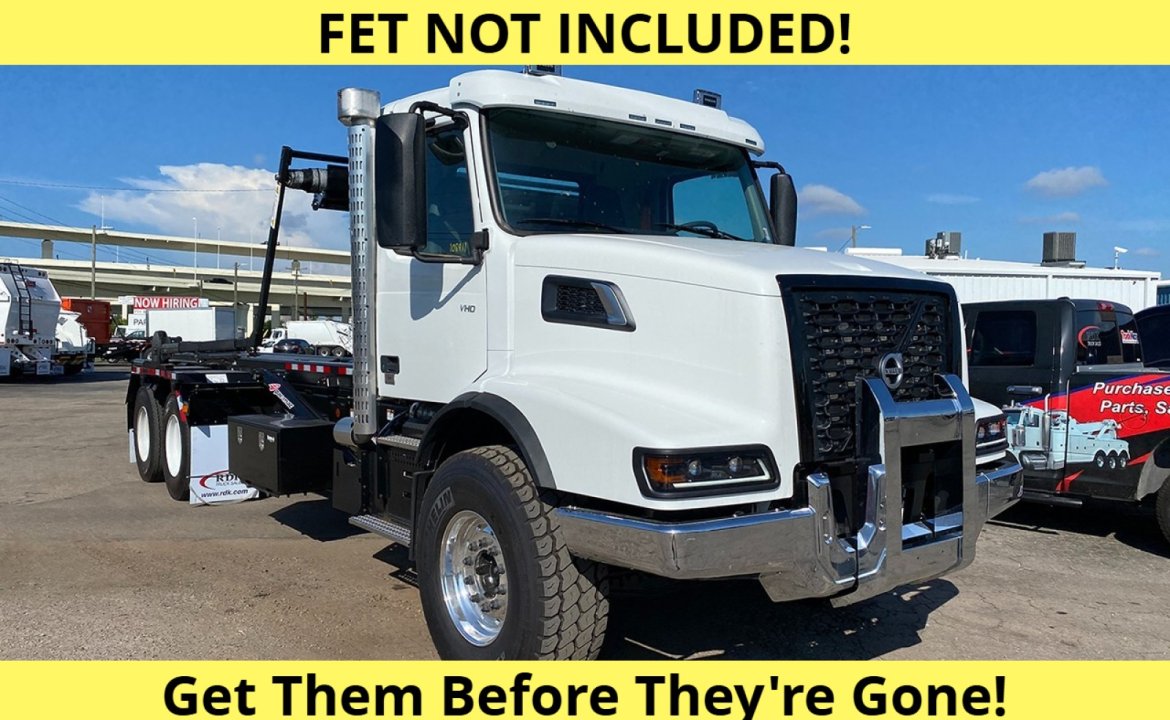 2025 Volvo VHD - 60,000 lb Pac Mac Roll Off Truck