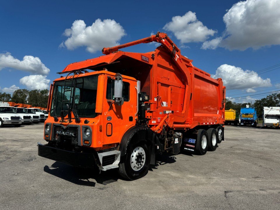 2022 Mack TE64 Heil Half Pack 28 yd