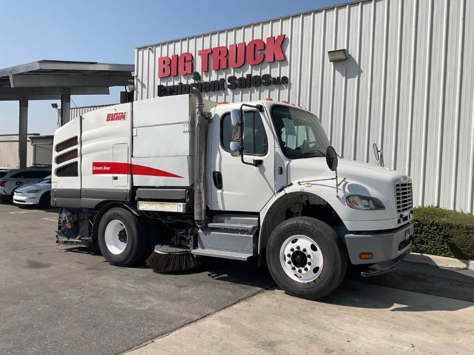 2014 Freightliner M2 Elgin Broom Mechanical Street Sweeper