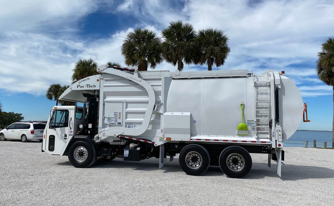 2025 Battle Motors LET2 - 40 yd Pac Tech Ultimate Front Loader Garbage Truck