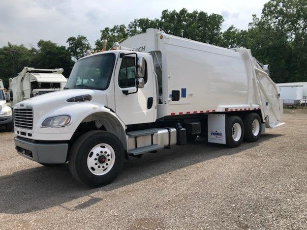 2015 Freightliner M2 Leach 25 Yd Rear Loader