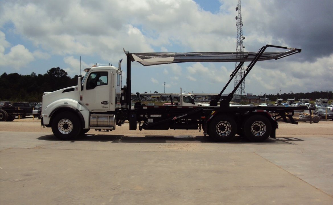 2025 Kenworth T880 - 60000 lb Pac Mac Roll Off Truck