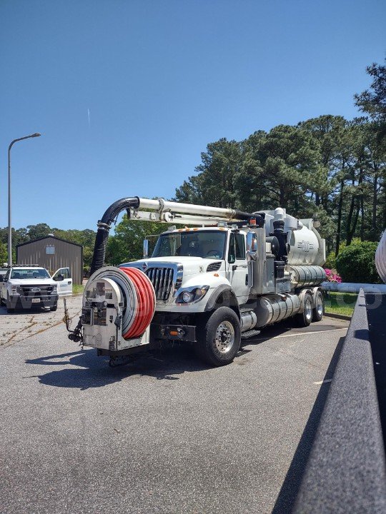 2010 International 7600 Vactor Sewer Flusher