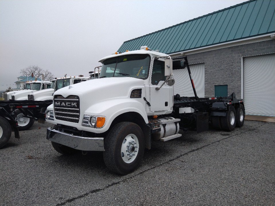 2006 Mack CV