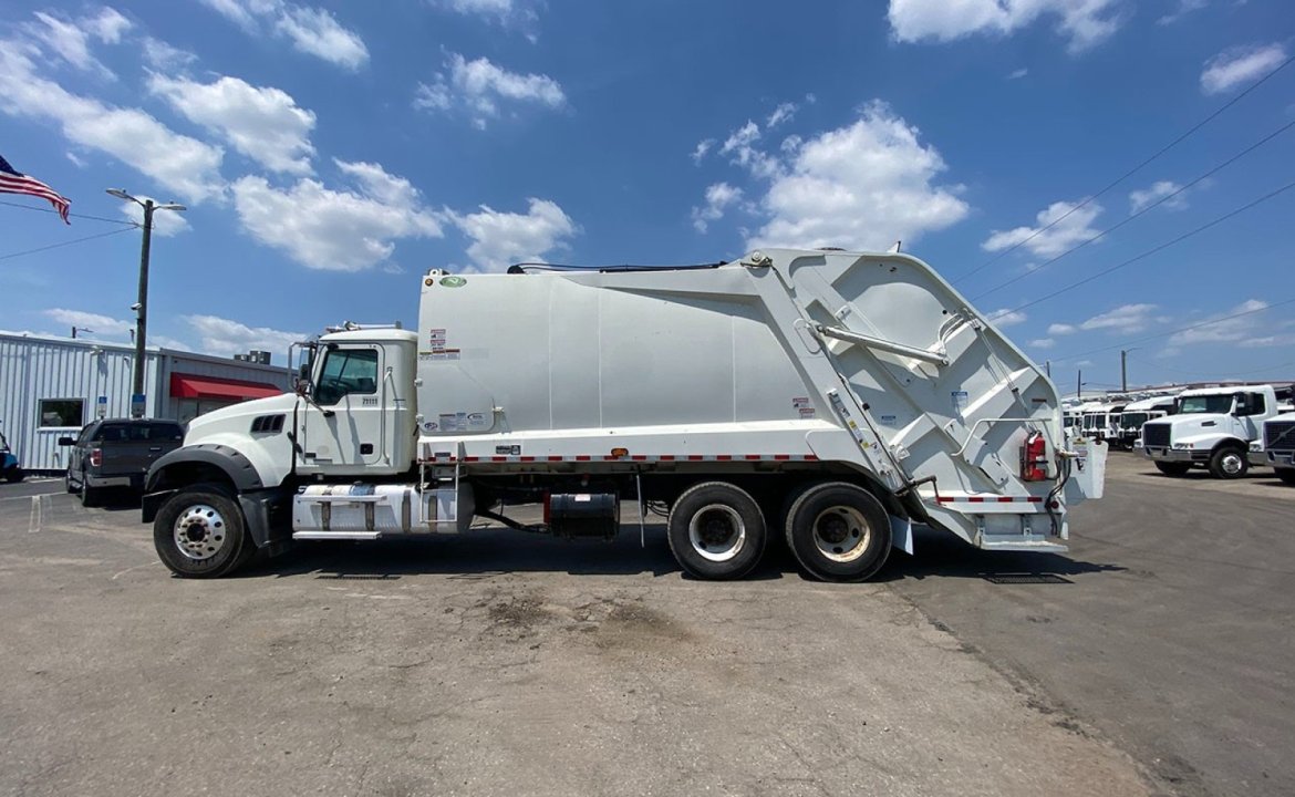 2020 Mack GR64F - 25 yd New Way Rear Loader Garbage Truck