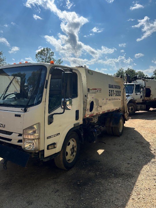 2019 Non-CDL Isuzu NRR with New Way Rear Load Body