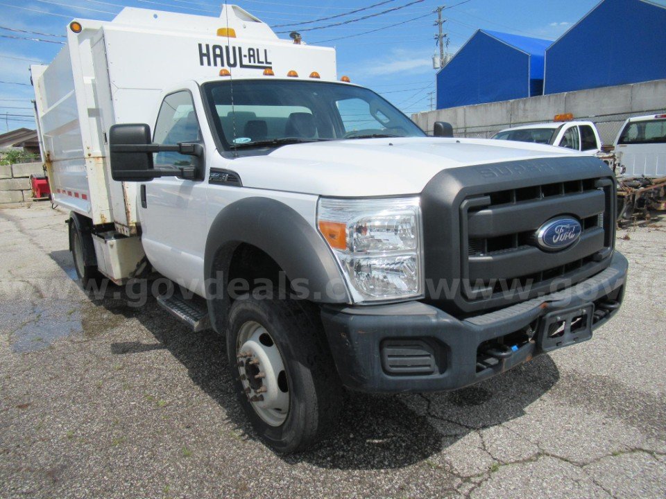 2015 Ford F-550 Haul-All Garbage Packer