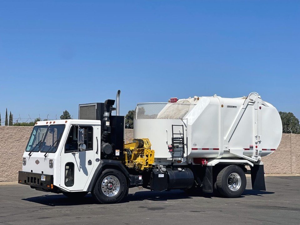 2017 CCC Heil Rapid Rail 22 YD ASL Garbage Truck