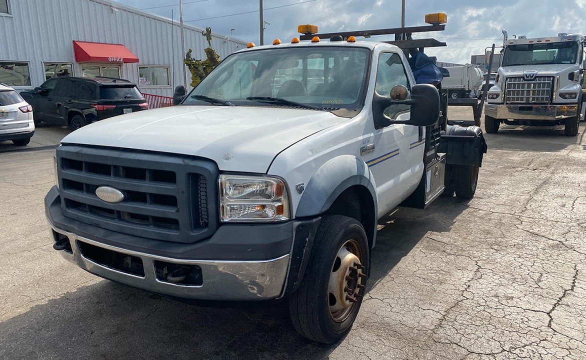 2007 Ford Super Duty F-450 DRW - XL