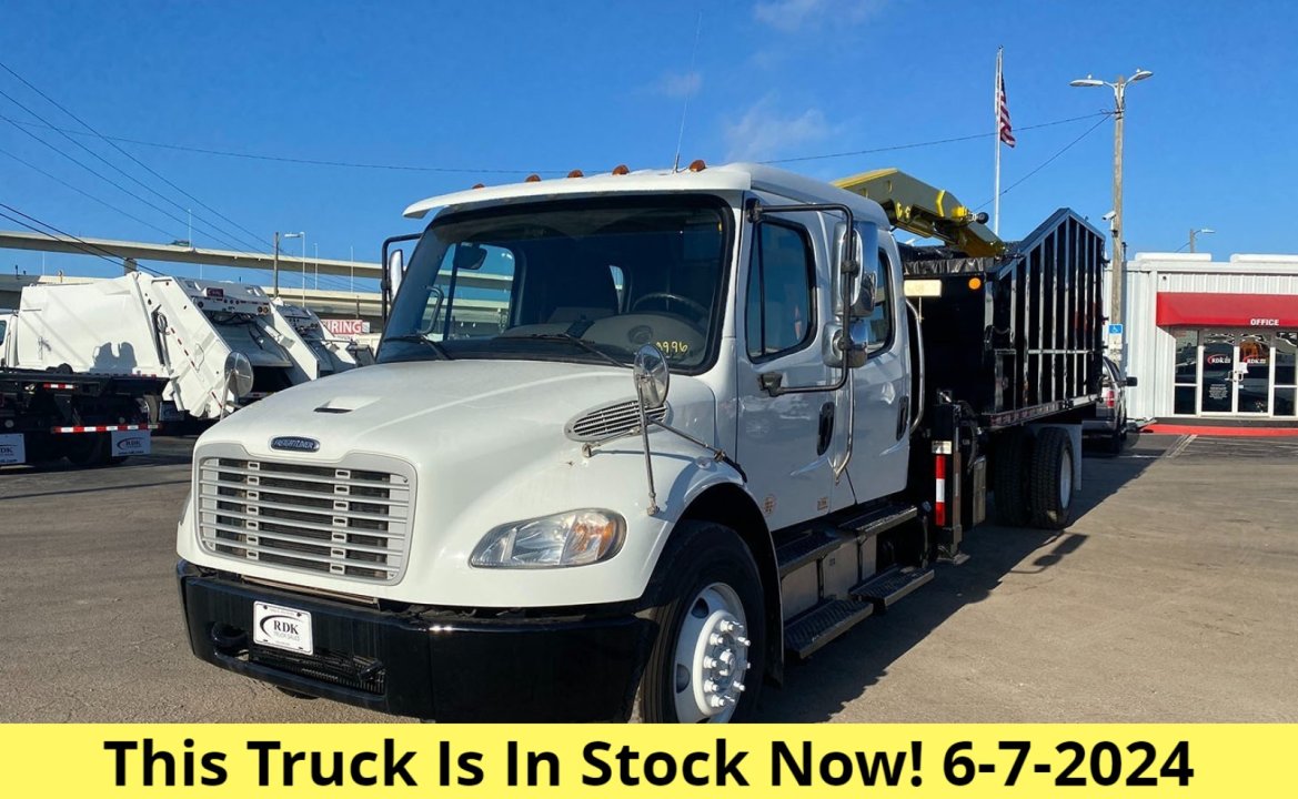 2017 Freightliner M2 106 - 28yd Brush Hawg Grapple Truck