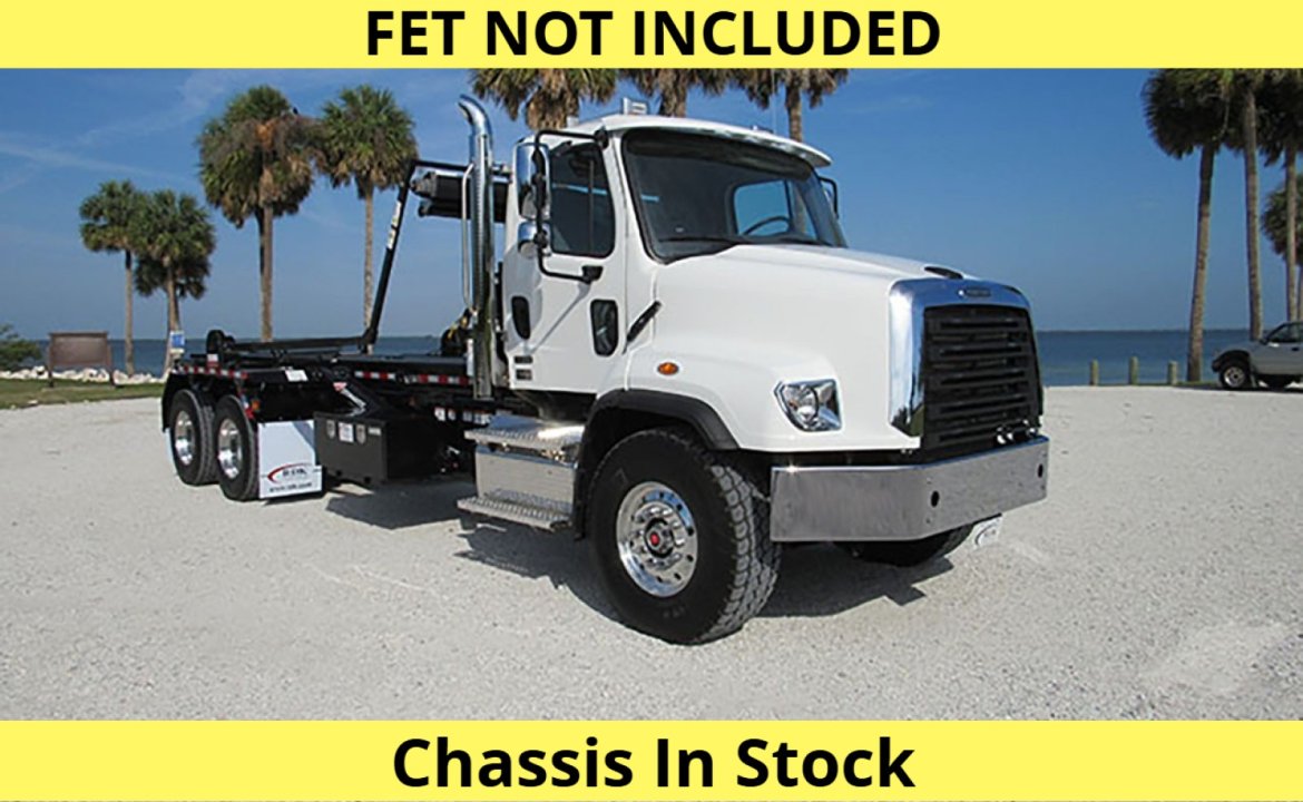 2025 Freightliner 114SD - 60,000 lb Pac Mac Roll Off Truck