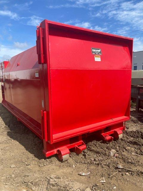 30 yard SELF CONTAINED COMPACTOR 100 refurbished