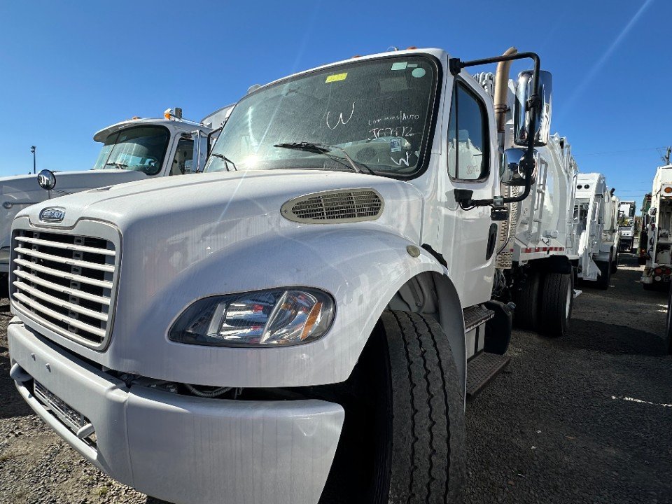 2012 Freightliner M2