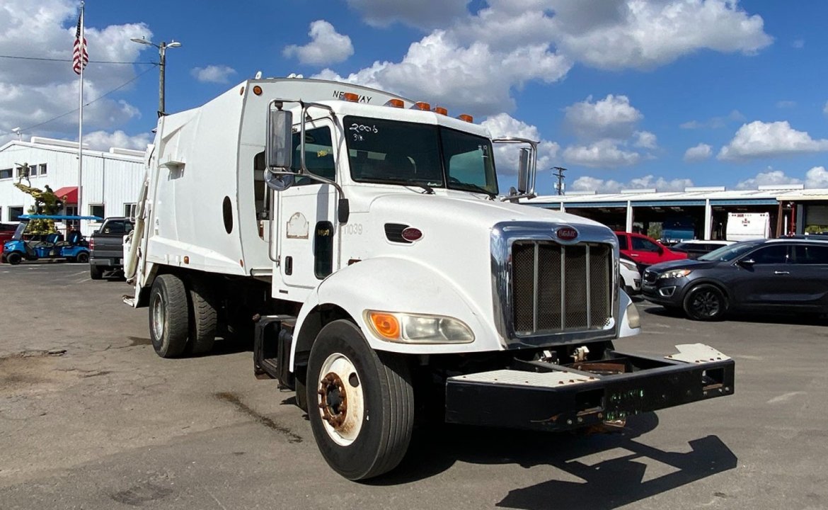 2007 Peterbilt 335 - 16 Yard New Way Rear Loader Garbage Truck