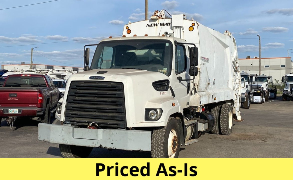 2016 Freightliner 108SD - 20 yard New Way Rear Loader