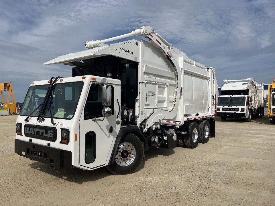 2026 Battle Raider w/ McNeilus Atlantic Front Loader