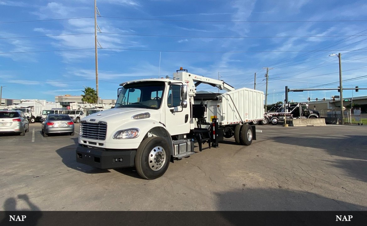 2024 Freightliner M2 106 - 24 yard Pac Mac Grapple Truck