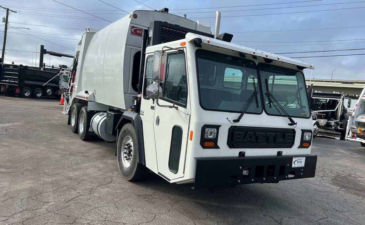 2024 Battle Motors LET2 - 25yd Pac Tech Rear Loader Garbage Truck