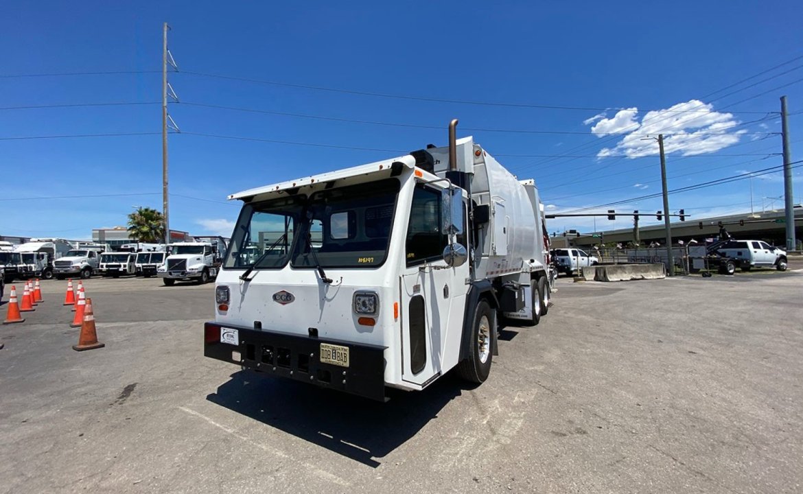 2023 Battle Motors LET2 - 25 yd. Pac-Tech Rear Loader Garbage Truck