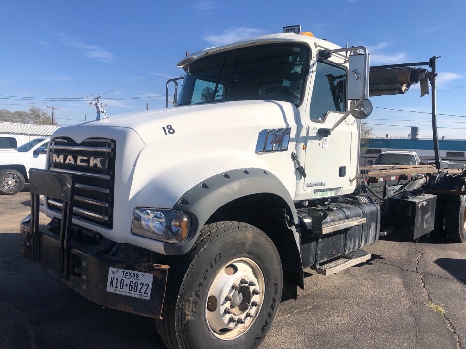 2012 Mack Granite Roll Off Truck, Galbreath Hoist, No rust, Service Records