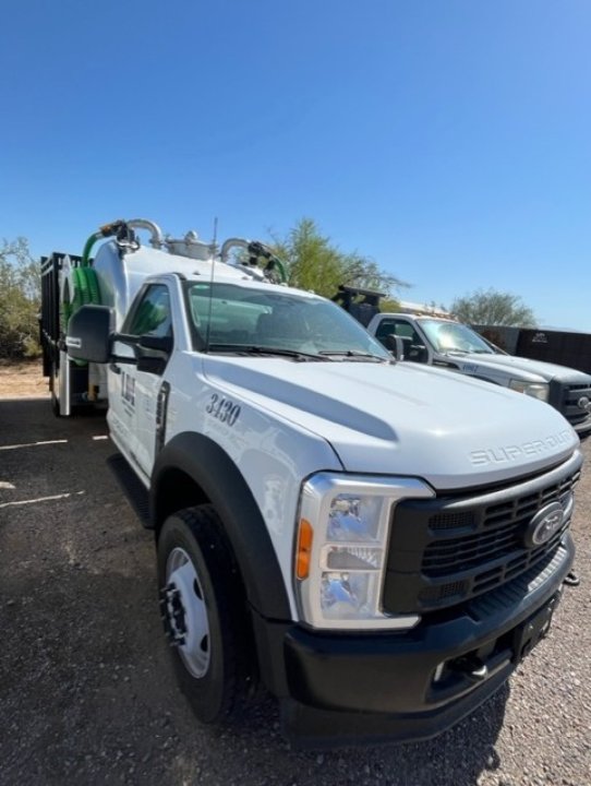 2023 Ford Super Duty F-600 DRW Toilet Truck - XLT