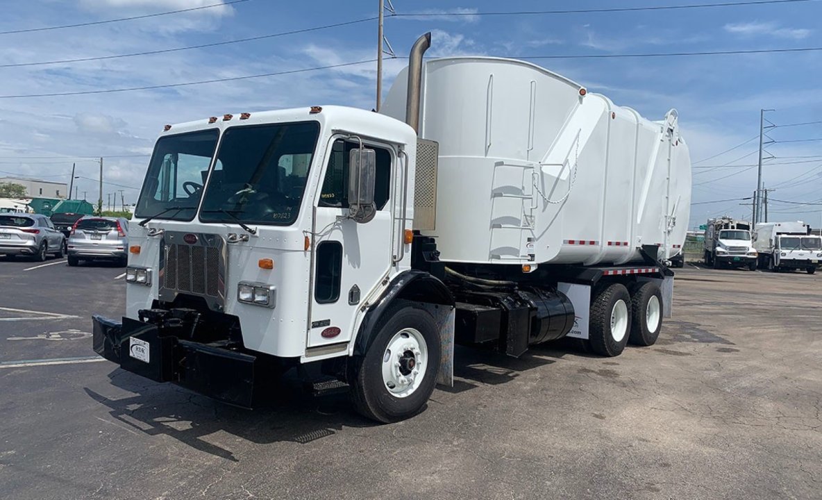 2012 Peterbilt 320 - 30 yd Heil Side Loader Garbage Truck