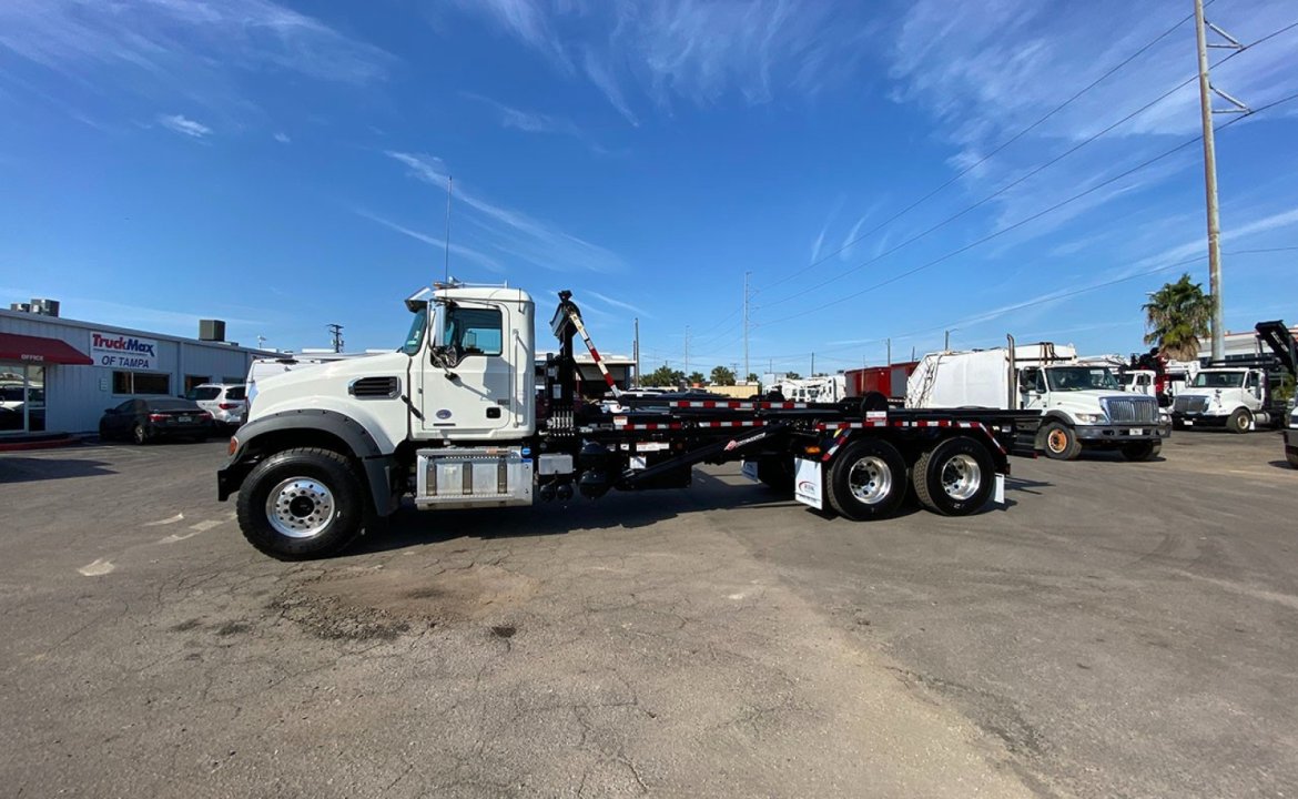 2025 Mack GRANITE - 60,000 lb Pac Mac Roll Off Truck