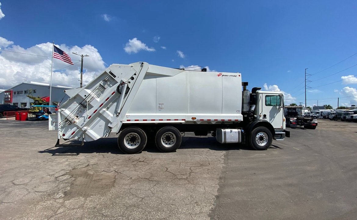 2022 Mack TE64 - 25 Yard Pac Mac Rear Loader Garbage