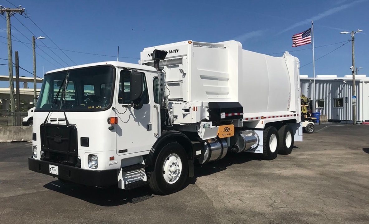 2014 Autocar ACX64 - 29 yd New Way Side Loader Garbage Truck