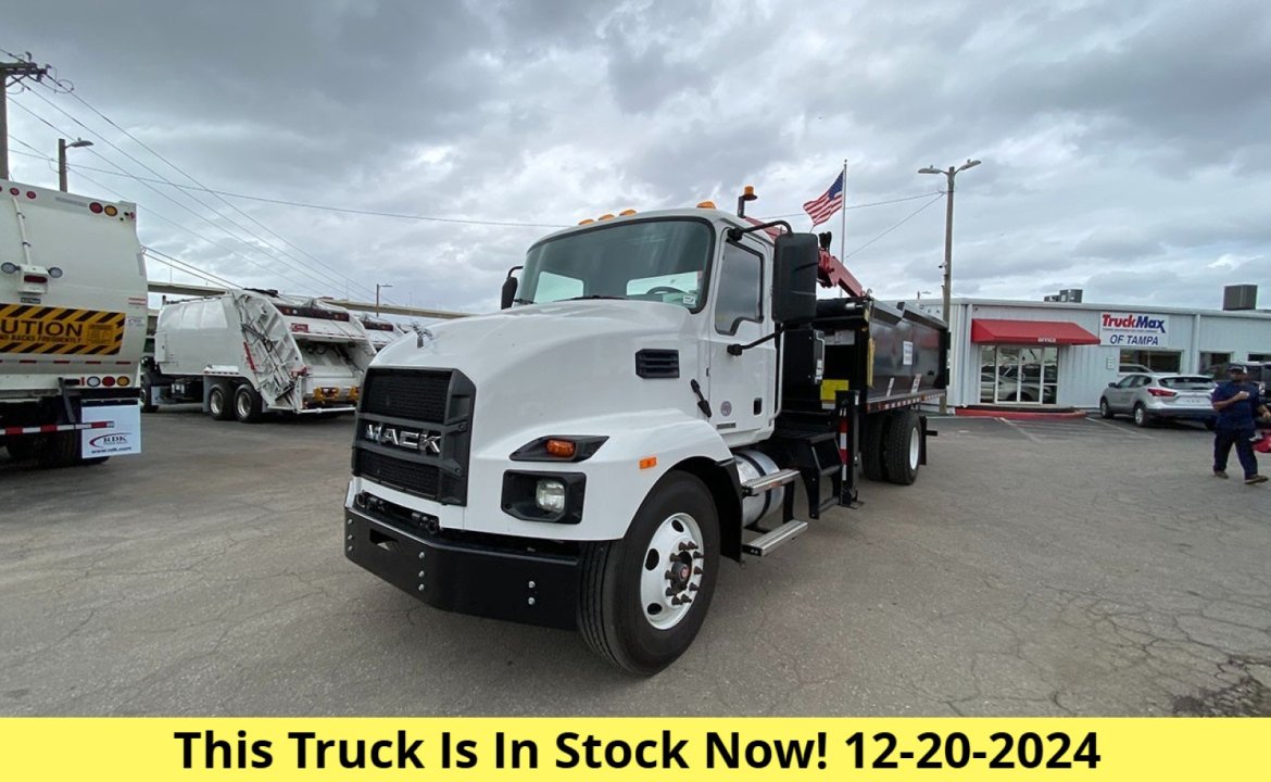 2024 Mack MD6 - 20 Yard Pac Mac Grapple Truck