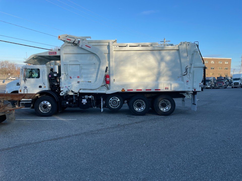 Rent to Own - Never Used 2023 Mack TE64 + Heil body