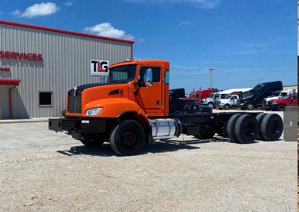 2017 Kenworth T400, LOW MILES