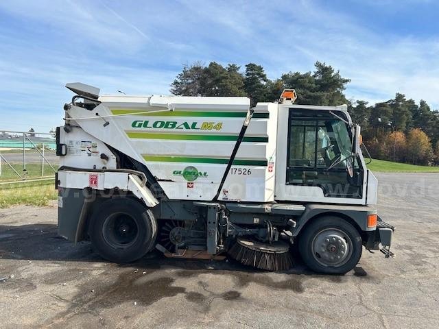 2016 Global M4 Street Sweeper