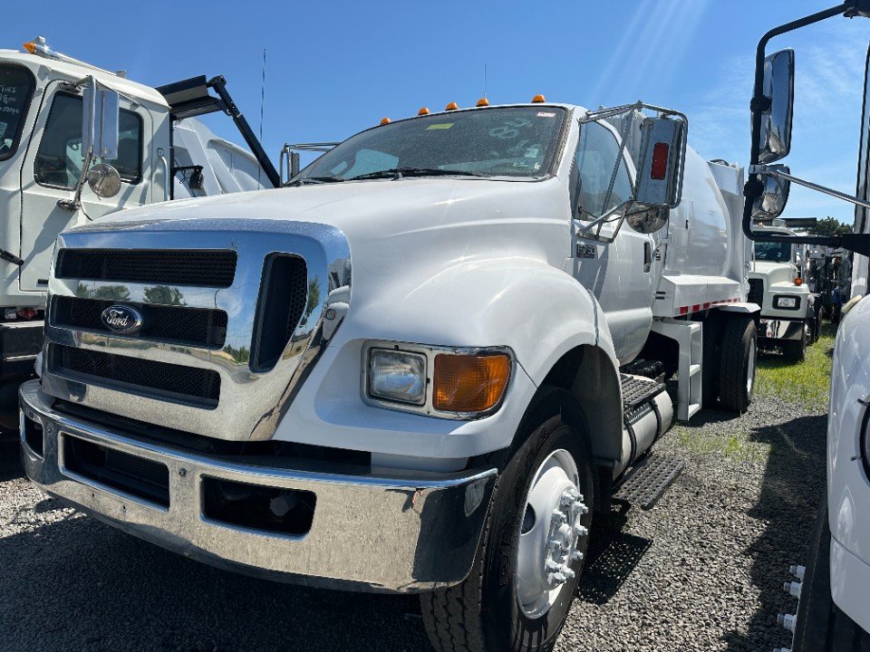 2015 Ford F750