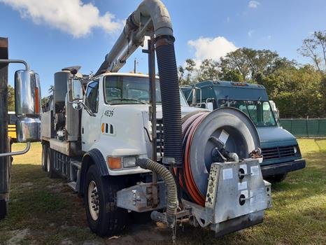 2007 STERLING VAC-TRUCK