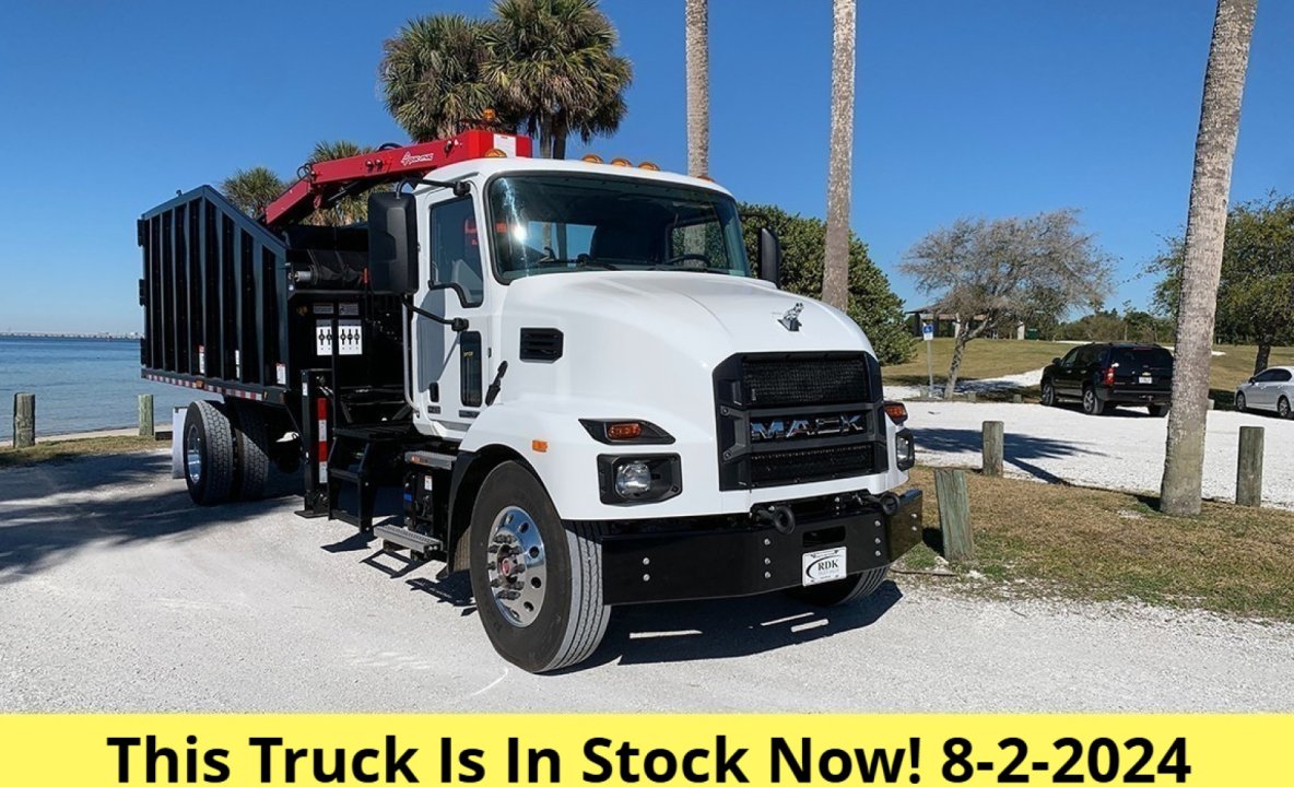 2024 Mack MD7 - 28 yard Pac Mac Grapple Truck